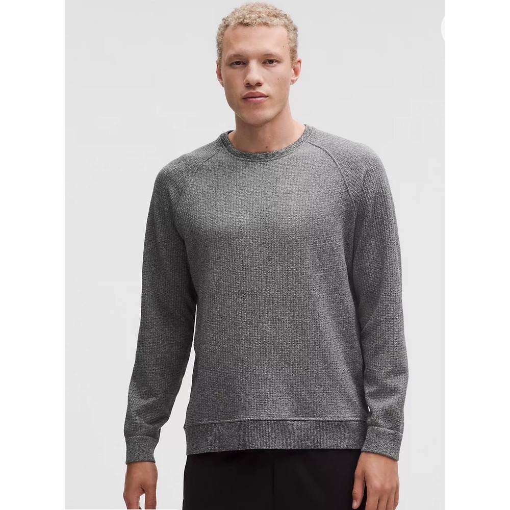 Lululemon SweatShirt Mens Med Gray Engineered Warmth Crew Neck Pullover Stretch